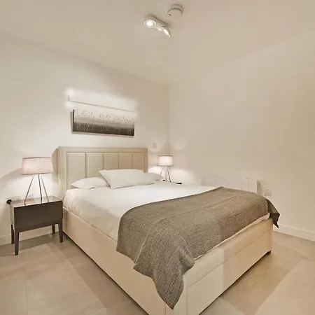 1St Floor 2Br Apartment In Soho
